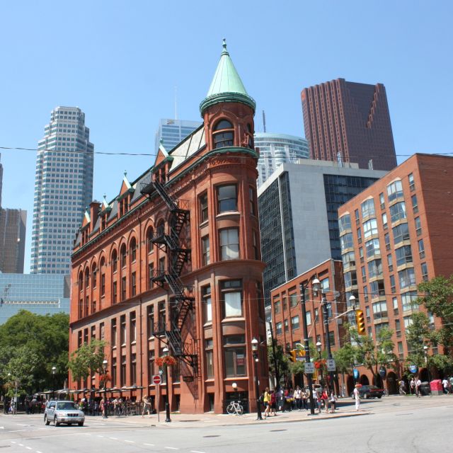 Toronto: Scenic 2-Hour City Tour by Bus - Key Points