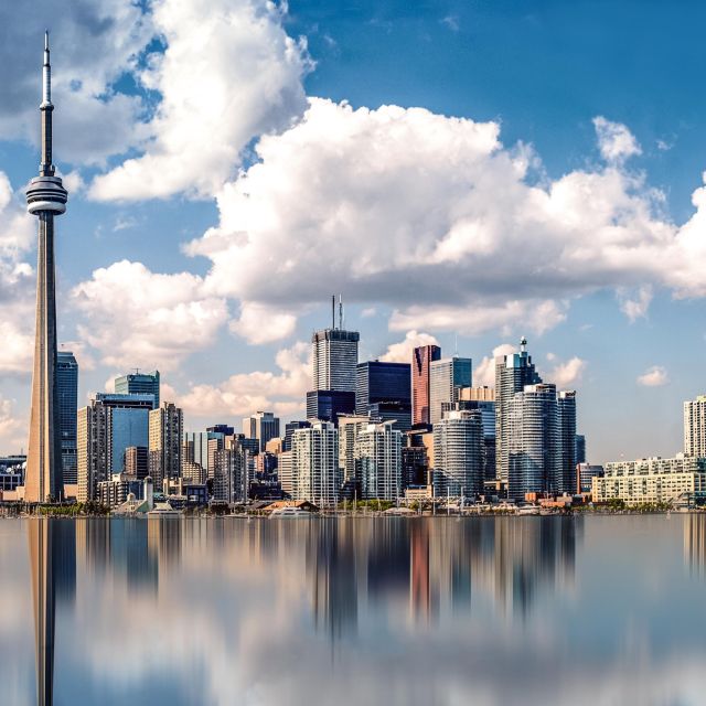 Toronto: Scenic 2-Hour City Tour by Bus - Itinerary and Experience