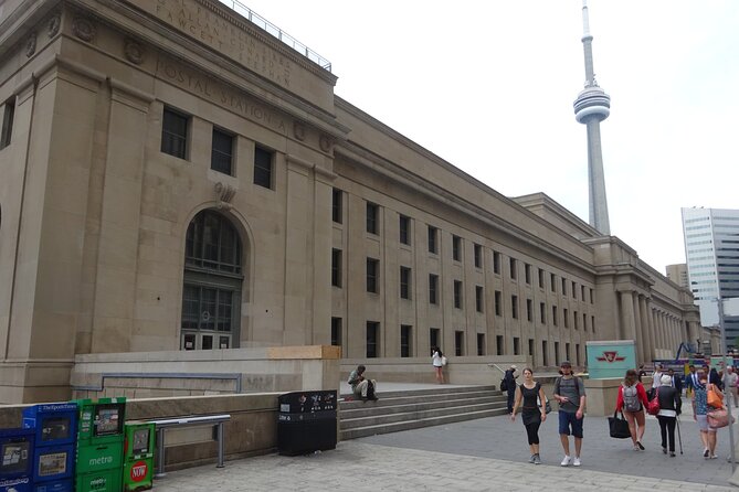 Toronto Self-Guided Walking Tour and Scavenger Hunt - Choosing the Right Hunt