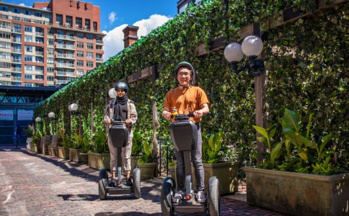 Toronto: Short Distillery District Segway Tour - Exploring the Distillery District
