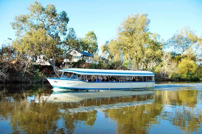 Torrens River Cruise in Adelaide - Guided Commentary