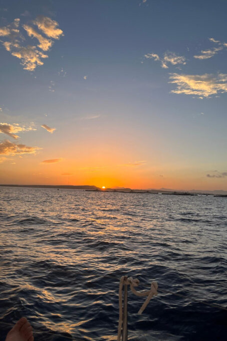 Torrevieja: Sunset Onboard in Exclusive Boat + Cava. - FAQ