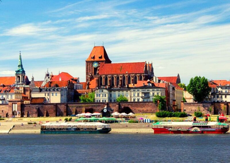 Torun: 3-Hour Private City Tour - Key Points