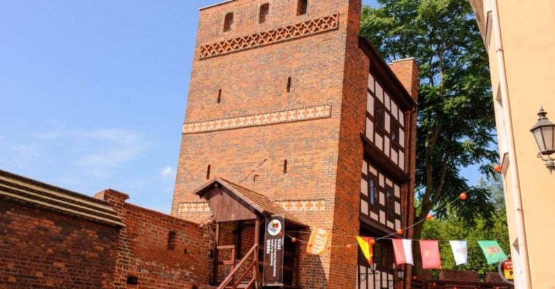 Torun Living Museum of Gingerbread and Old Town Private Walk - Medieval History and Polish Customs