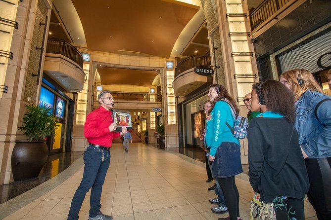 Total Hollywood Experience With Walk of Fame and Celebrity Homes Tour - Guided Tour of Celebrity Homes
