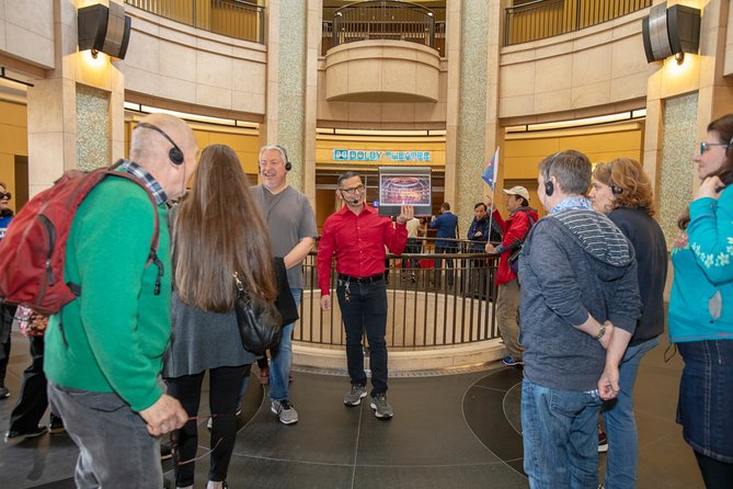 Total Hollywood Experience With Walk of Fame and Celebrity Homes Tour - Experiencing Disneys El Capitan Theater