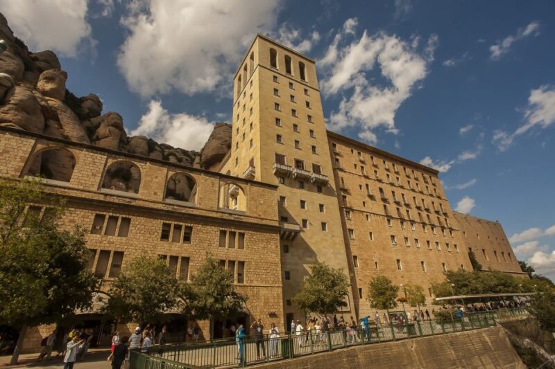 Total Montserrat: Transport, Museum Tickets, and Lunch - Savory Catalan Cuisine