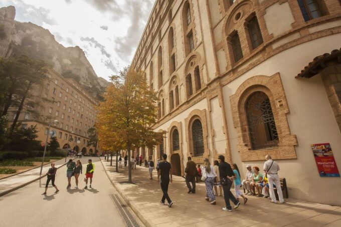 Total Montserrat: Transport, Museum Tickets, and Lunch - Accessibility Considerations