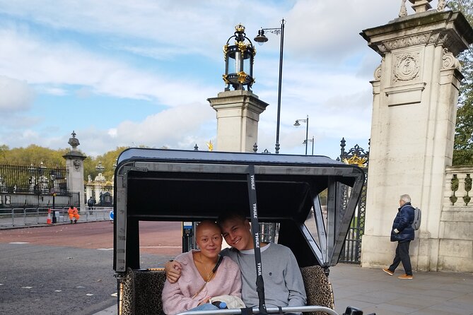 Touching Distance LONDON Rickshaw/Pedicab Private Tour - Amenities and Accessibility