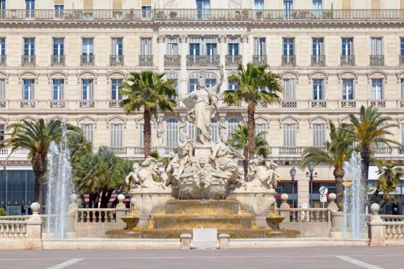 Toulon: Express Walk With a Local in 60 Minutes - Tour Highlights
