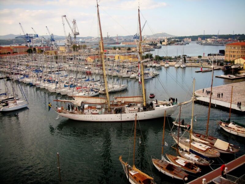 Toulon: Outdoor Smartphone Game for a Bachelor Party - Device Requirements