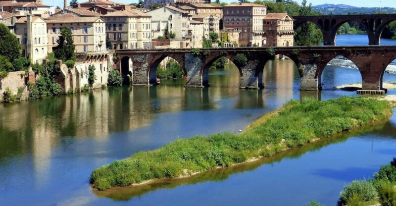 Toulouse: Albi and Cordes/Ciel Day Trip With Audio Guides - Toulouse Lautrec Museum