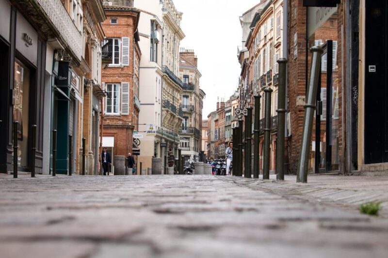 Toulouse: Birthday Mission Outdoor Escape Game - Key Points