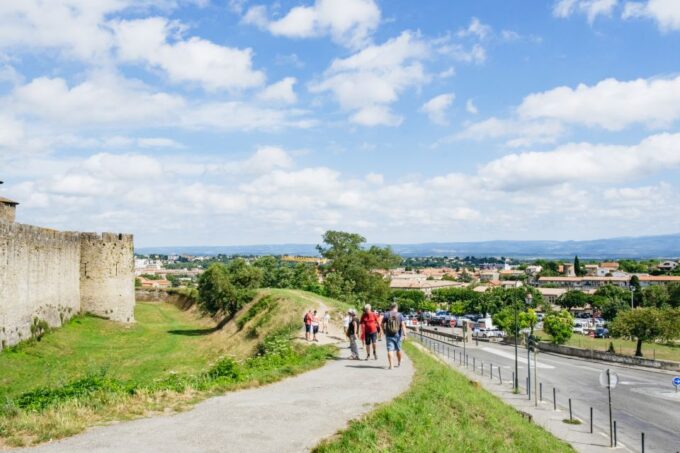 Toulouse: Carcassonne Day Trip by Coach With Audioguide - Visiting the Cité De Carcassonne