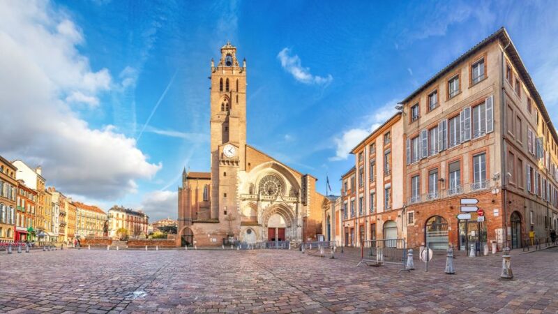 Toulouse: City Exploration Game and Tour - Grand Rond and University of Toulouse