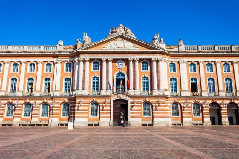 Toulouse: Express Walk With a Local in 60 Minutes - Inclusions and Exclusions