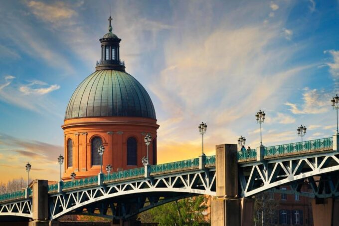 Toulouse: Express Walk With a Local in 60 Minutes - Personalized Recommendations and Insights