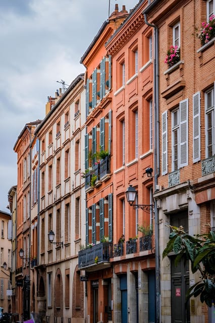 Toulouse: Express Walk With a Local in 60 Minutes - Frequently Asked Questions