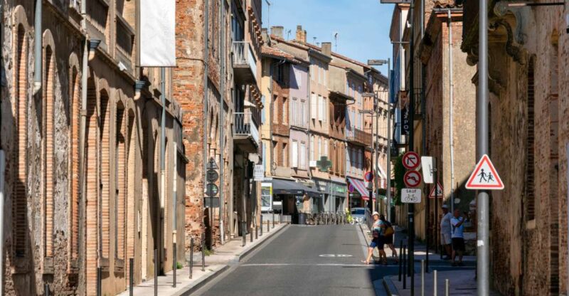 Toulouse: First Discovery Walk and Reading Walking Tour - Grand Rond and University of Toulouse