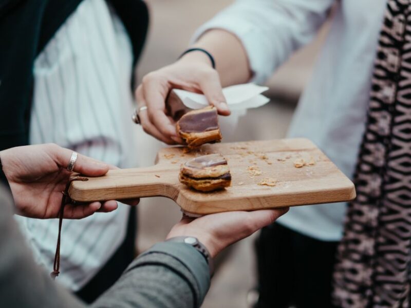 Toulouse: Guided Walking Tour With Gourmet Sweets Tastings - Included in the Tour