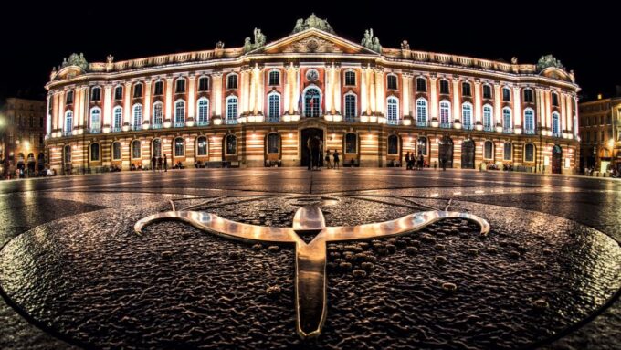 Toulouse: Highlights Self-Guided Scavenger Hunt & Tour - Pricing & Duration