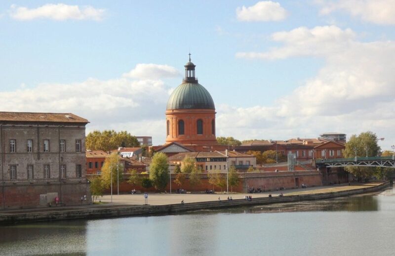 Toulouse: Outdoor Escape Game Robbery in the City - Immerse in the Heist Experience