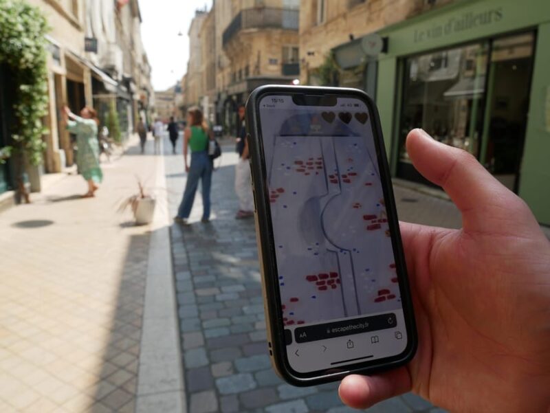 Toulouse: Outdoor Escape Game - The Minotaur - Solving the Minotaurs Curse