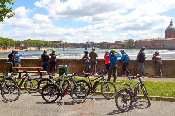 Toulouse Panorama, Electric Bike Ride and Cable Car - Participant Restrictions and Requirements
