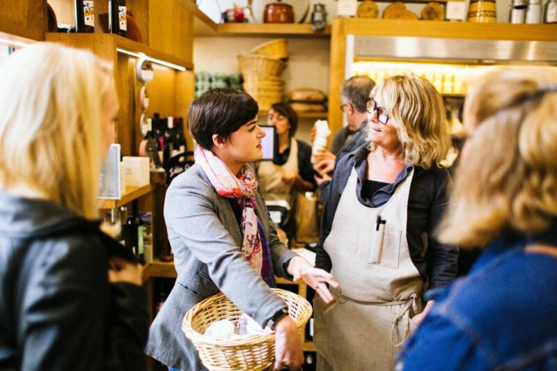 Toulouse: Victor Hugo Market Guided Food Tour With Tastings - Meeting Local Producers