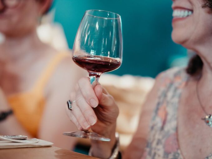Toulouse: Wine Bar Walking Tour With a Local Wine Expert - Tour Duration and Inclusions