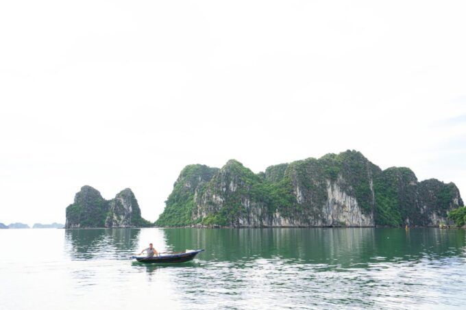 Tour 1 Day Ha Long Bay With Cave, Kayak,Swimming,Kayak,Lunch - Exploring Caves
