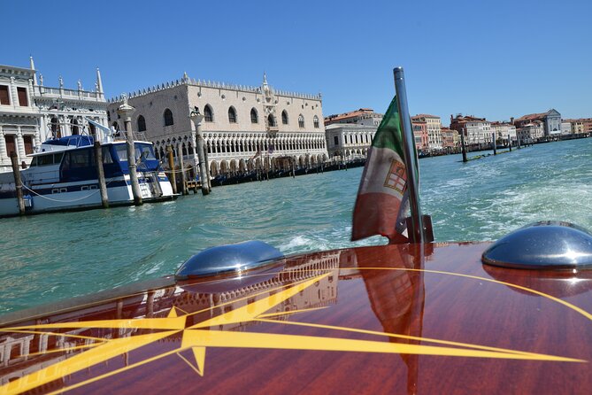 Tour 1 HRS Gran Canal With Luxury Boat - Tour Schedule Options