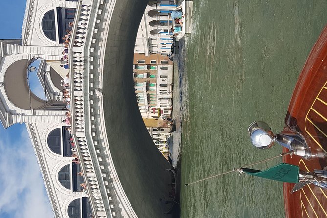 Tour 1 HRS Gran Canal With Luxury Boat - Frequently Asked Questions