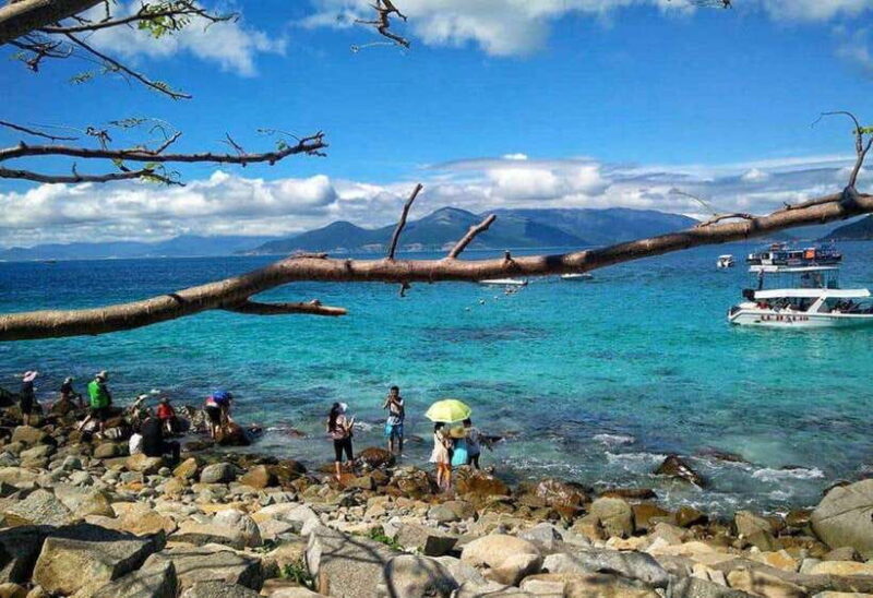 Tour 3 Islands of Nha Trang VIP - Meal Offerings