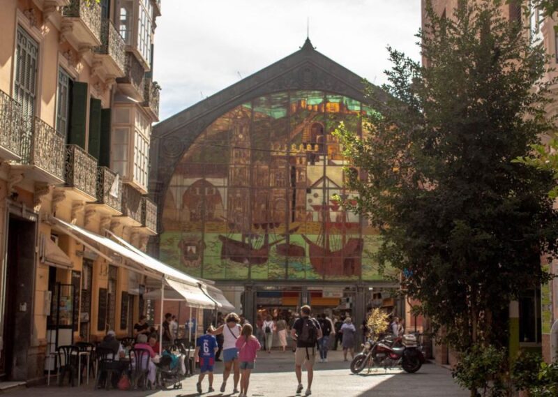 Tour Around the Historic Center of Málaga Near the Market - Key Points