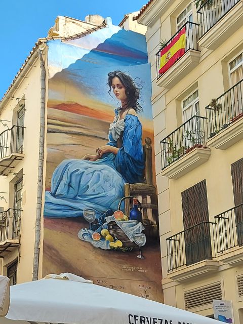 Tour Around the Historic Center of Málaga Near the Market - Charming Corners and Unique Architecture