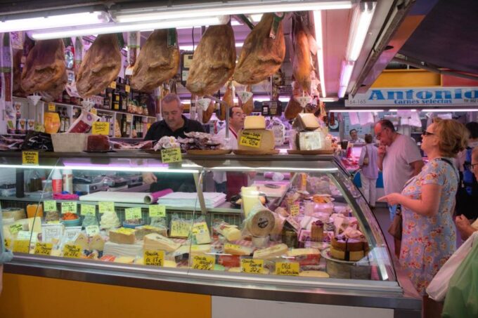 Tour Around the Historic Center of Málaga Near the Market - Frequently Asked Questions