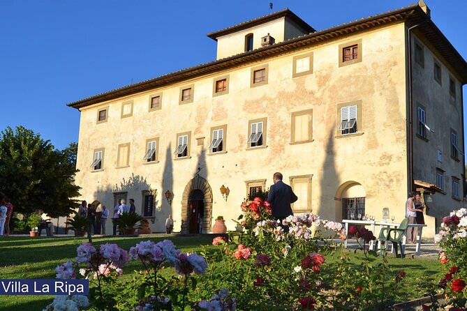 Tour at Villa La Ripa - Tour Details