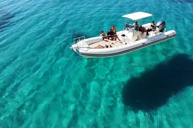 Tour by Dinghy La Maddalena Archipelago, 7 M Polaris Dinghy. - Key Points