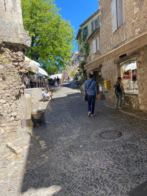 Tour Cannes Antibes St. Paul De Vence - Pickup and Accessibility