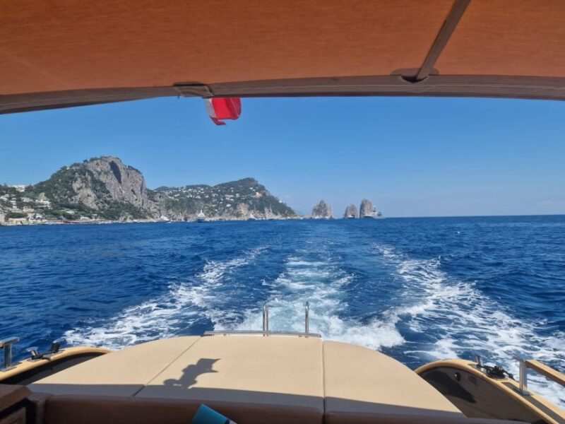 Tour Capri: Discover the Island of VIPS by Boat - Key Points