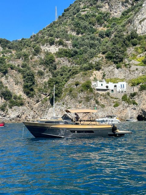 Tour Capri: Discover the Island of VIPS by Boat - Professional Guidance and Local Insights