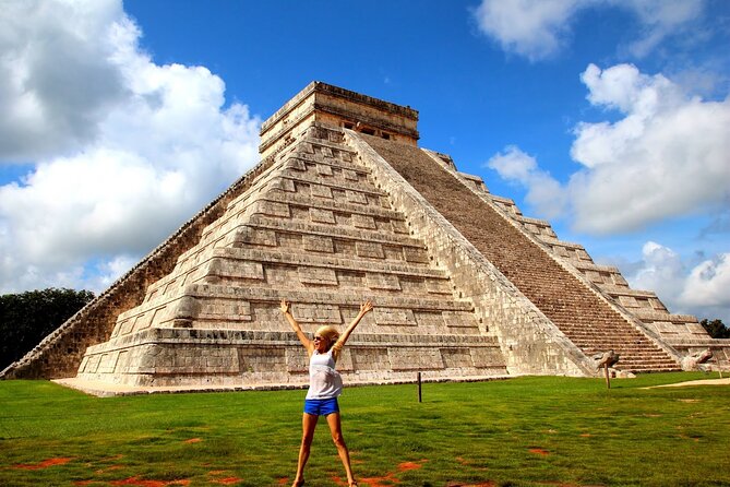 Tour Chichen Itza, 2 Cenotes, and Valladolid From Cancun - Booking Information