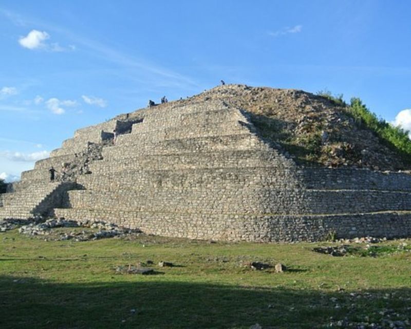 Tour Chichen Itza, Cenote & Izamal - Mayan Culture and Insights