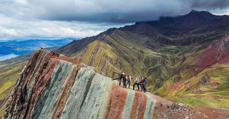 Tour Cusco: Pallay Poncho of the Apu Tacllo - Scenic Views and Landscapes
