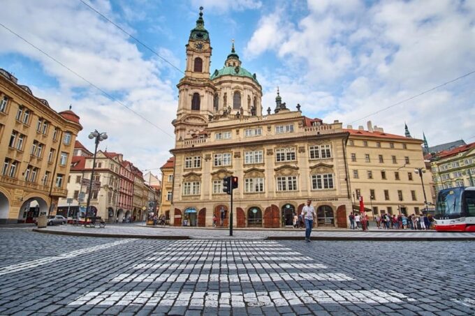 Tour De Pub: Prague Beer ZOO - Included and Not Included