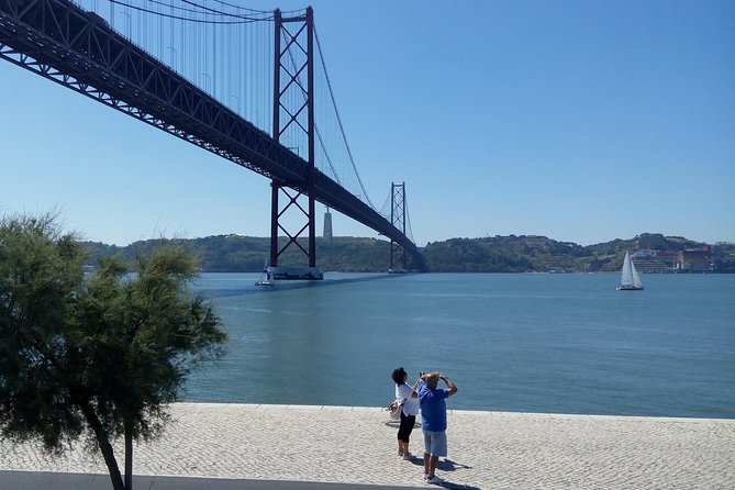 Tour Discover the Charms and Secrets of the Beautiful City of Lisbon - Interactive Cultural Experiences