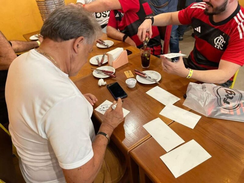 Tour Flamengo Legacy: Journey Through History and Passion - Encounter With Flamengo Legend