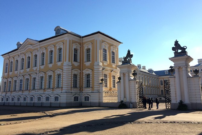 Tour From Riga - Vilnius via Bauska, Rundale, the Hill of Crosses - Tour Schedule
