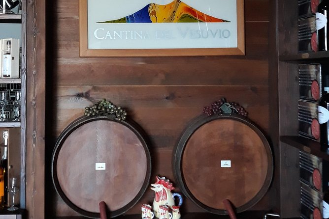 Tour From Sorrento to Pompeii and Winery - Exploring the Winery